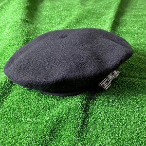 DKNY Women’s Black Felt Beret Tam Boho Hat OS w/ White Contrast Signature Bow